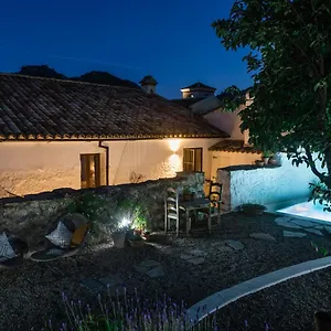 Casa De Cuadros Guest house